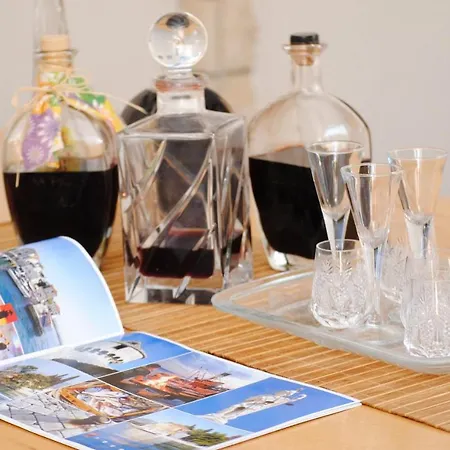 Vakantiehuis House Maria Kaštel Novi